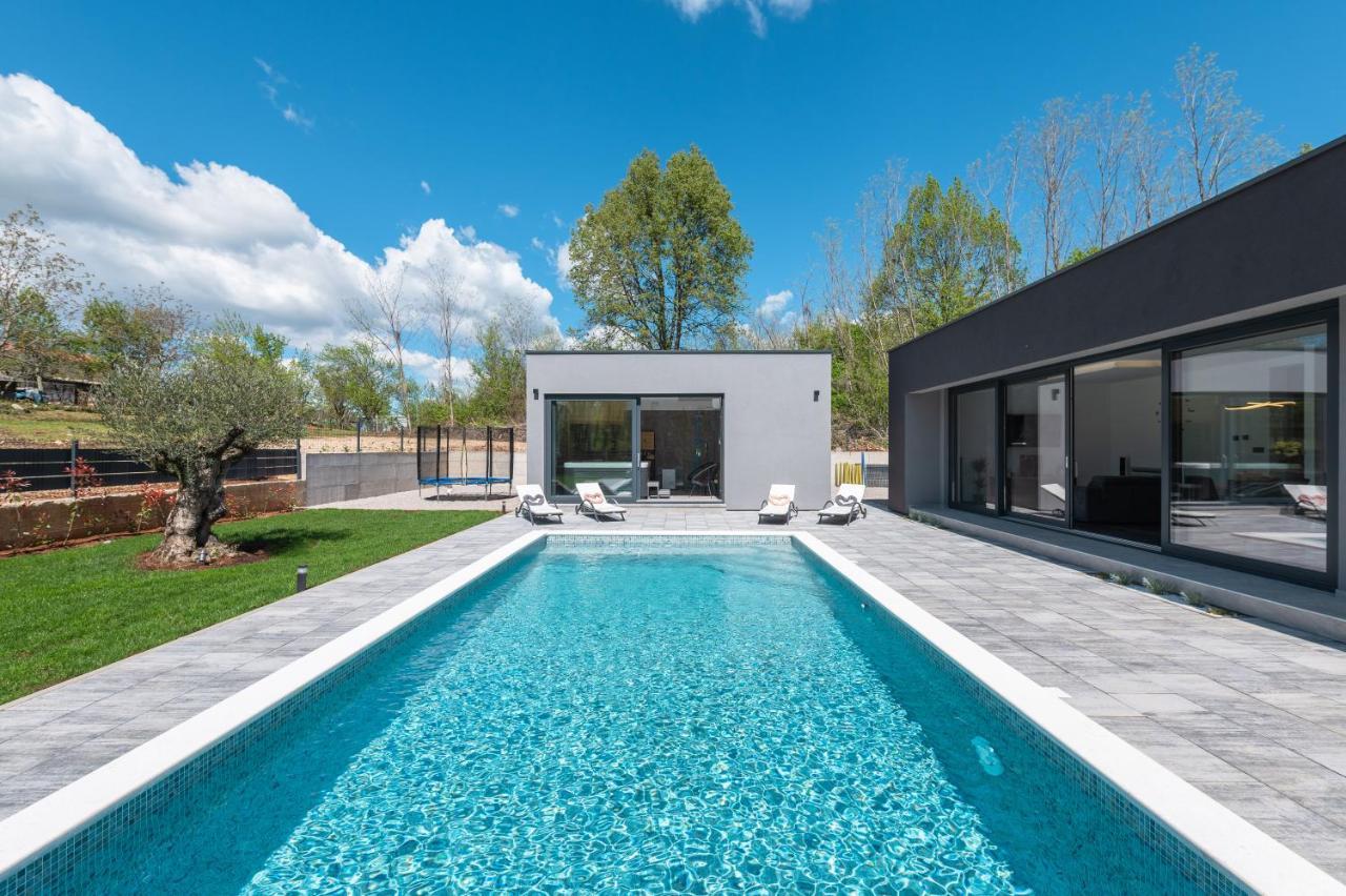 Green Luxury II With Heated Pool, Jacuzzi & Sauna Ruzici  ภายนอก รูปภาพ